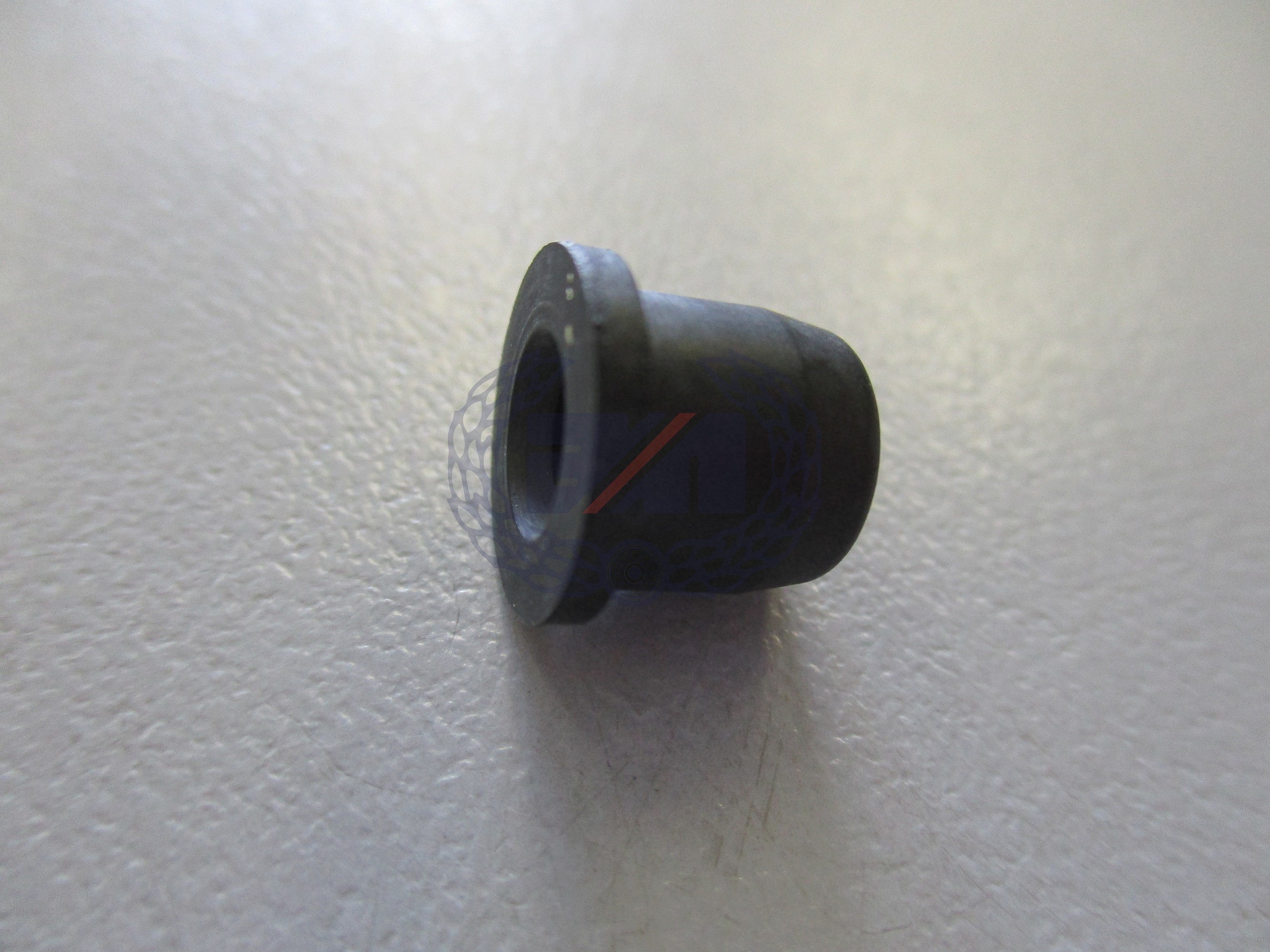 BLEED SCREW CAP (RUBBER M7)