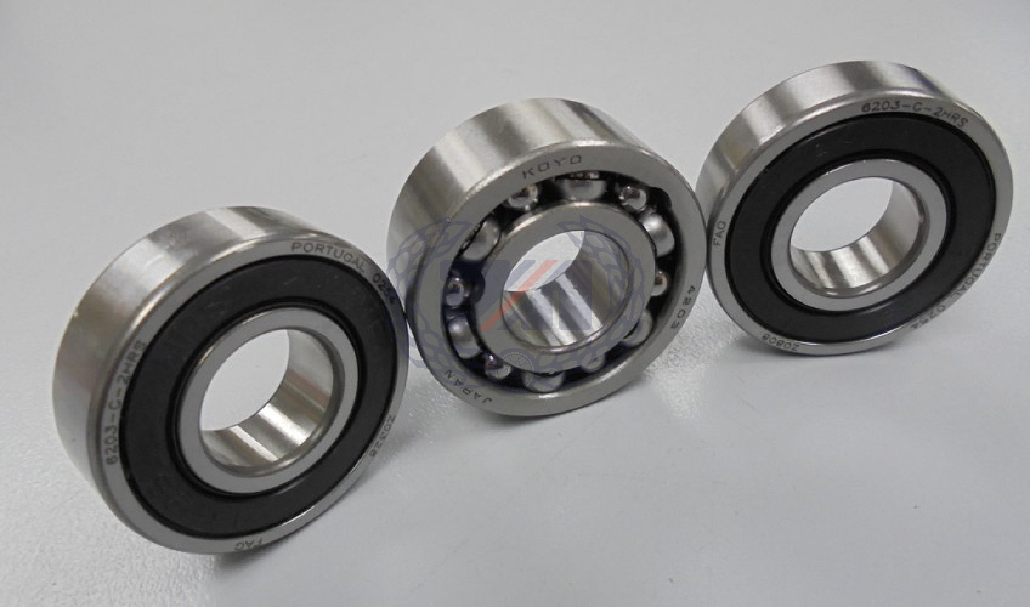 REAR WHEEL BEARING SET 3 pieces for COMMANDO 750 850 (1970 to 1974)