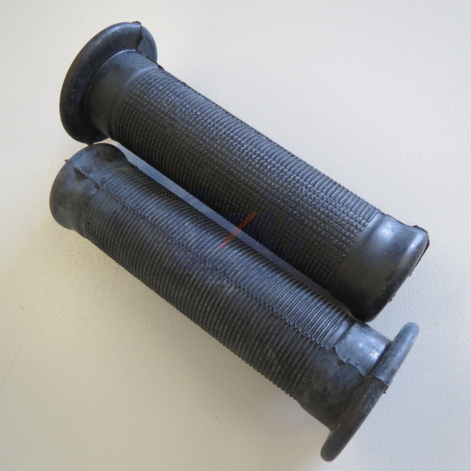 HANDLEBAR GRIPS AMAL REPLICA (PAIR)