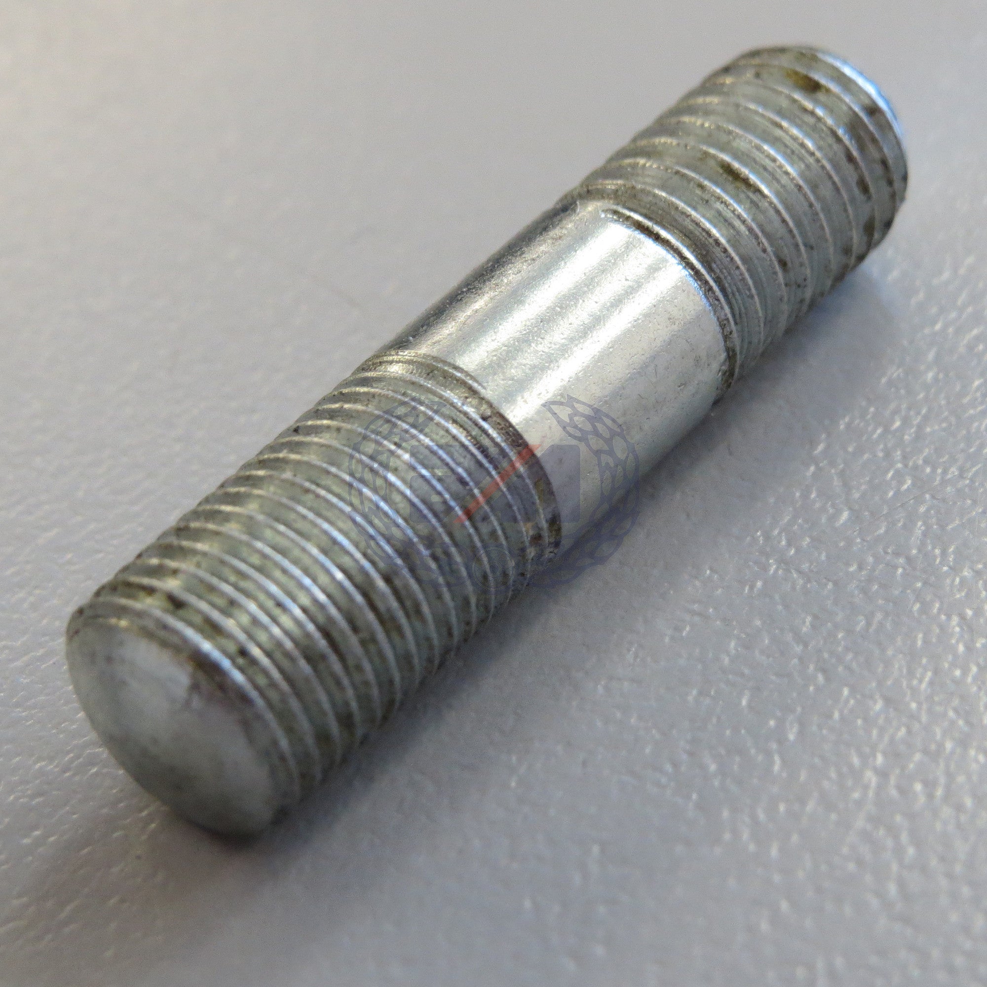 CYLINDER BASE STUD  (NM18943)