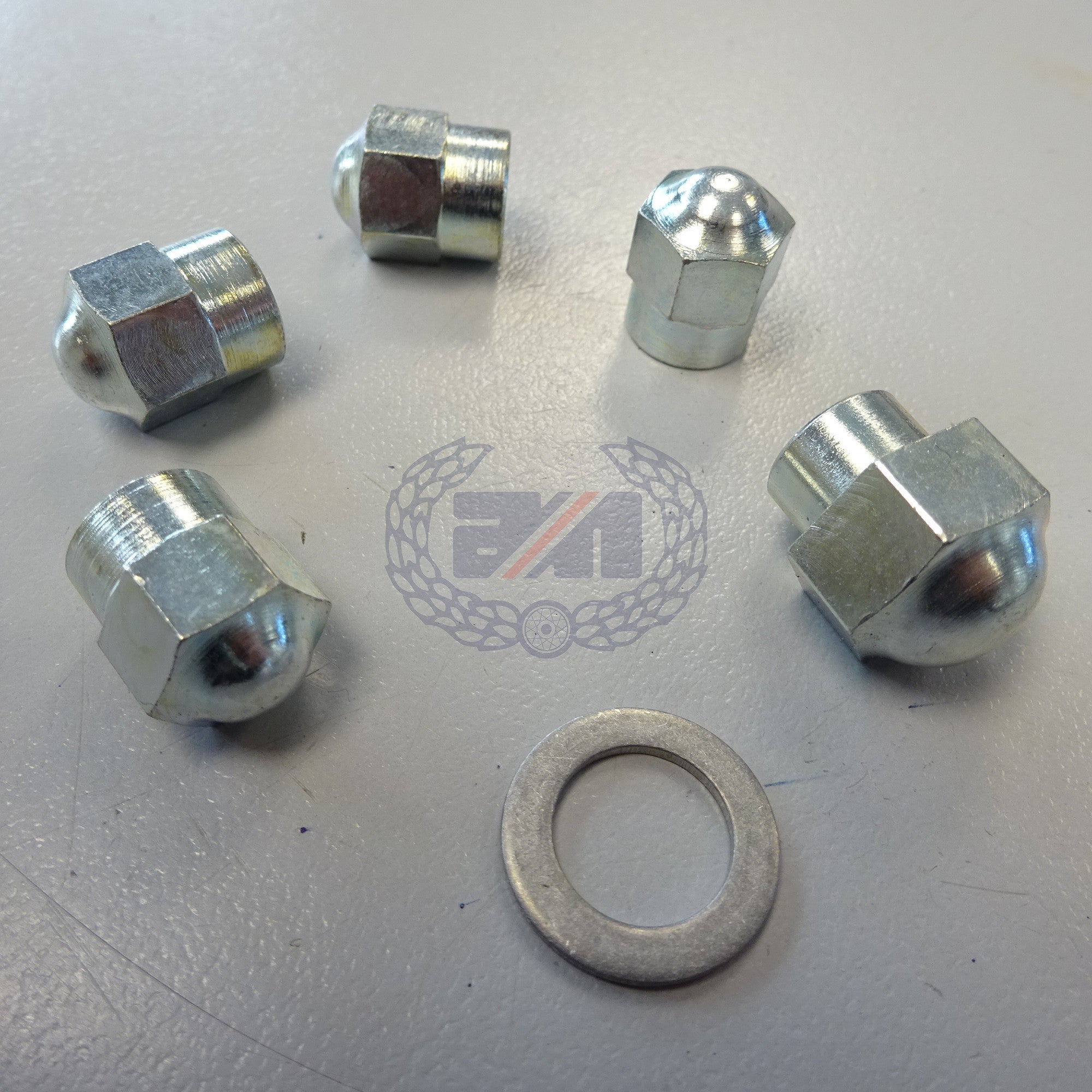 VALVE COVER DOMED NUT & WASHER SET for 500 600 650 750 & 850 Twins