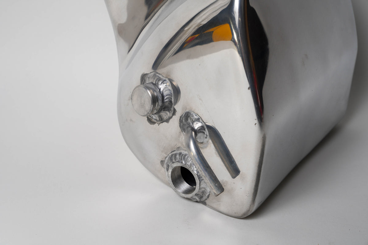 Norton Slimline Oil Tank - フェザーベッドスリムライン オイルタンク
