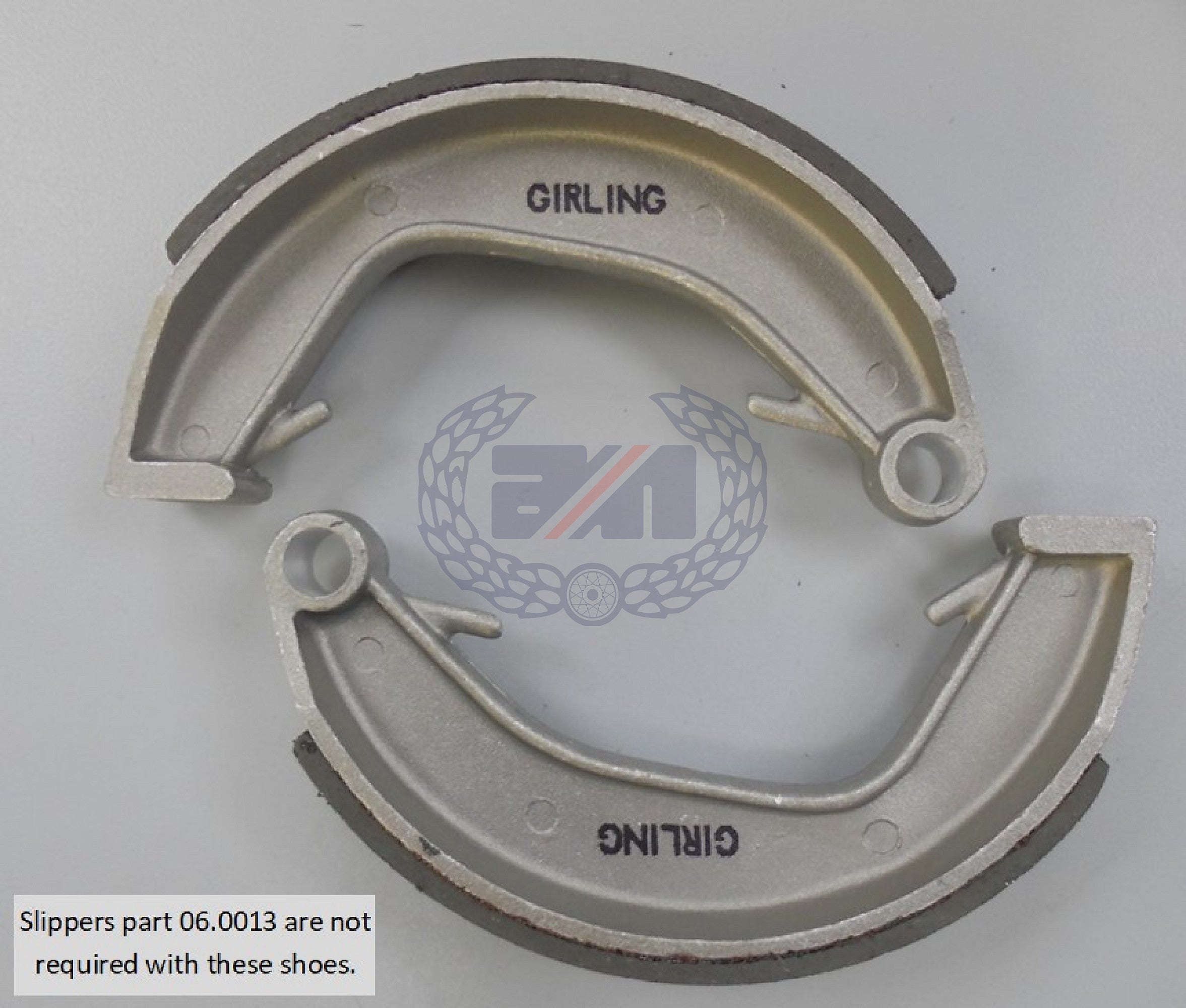 BRAKE SHOES REAR 7" diameter (PAIR)  (06.0828) (NM16547) for Norton Commando 750 850 (1968-1974) & all drum brake Dominators and Singles. Additionally for front brakes of early 7" half-width hubs.