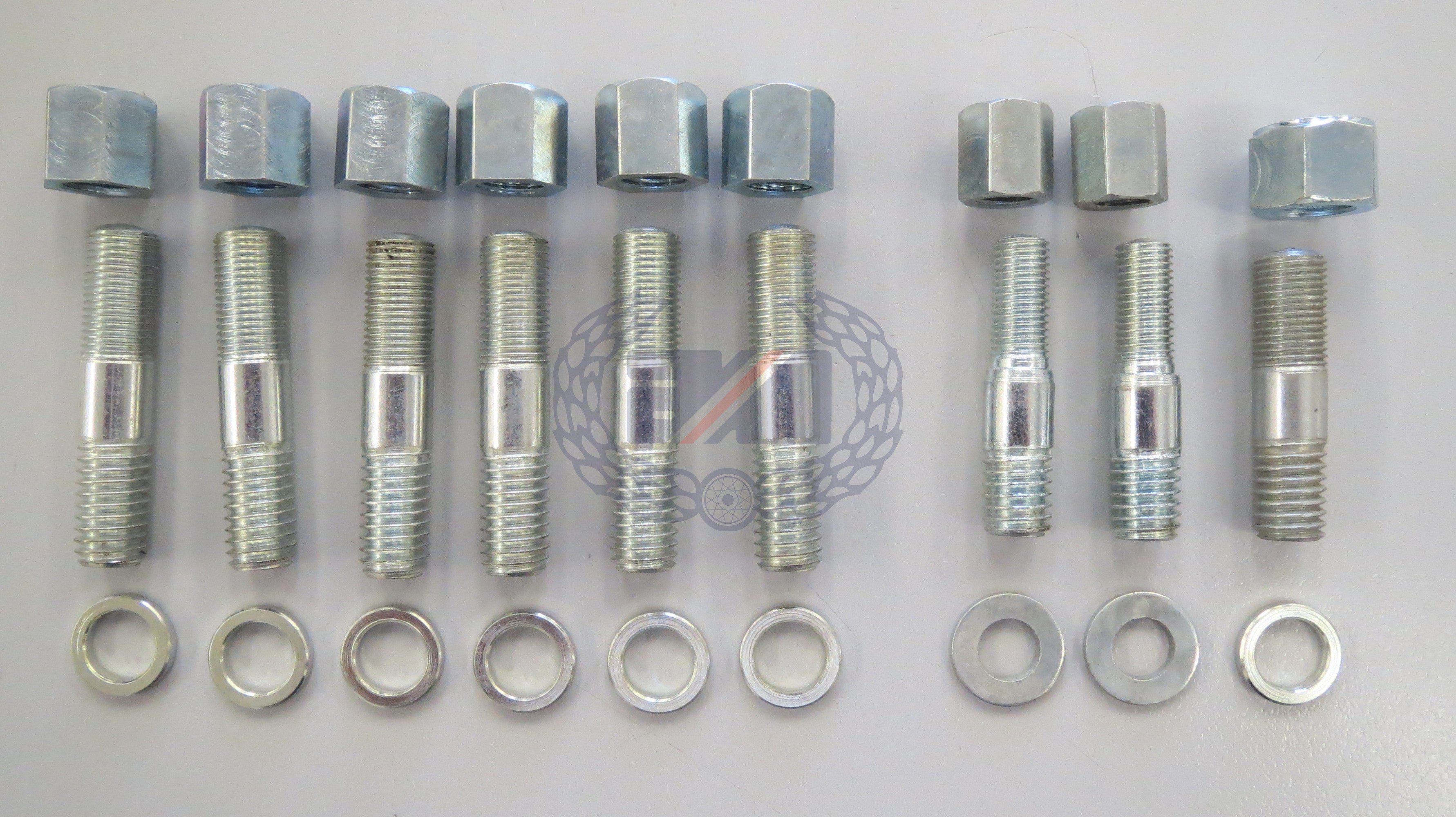CYLINDER BARREL STUD NUT & WASHER FIXING KIT (ATLAS 1962-65)